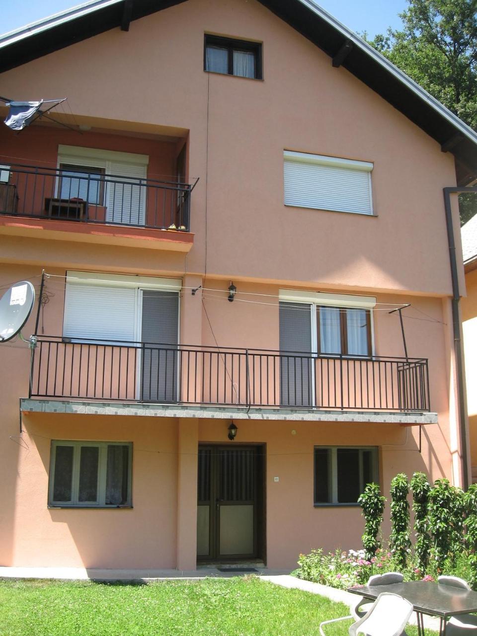 Joca Appartement Bajina Basta Buitenkant foto